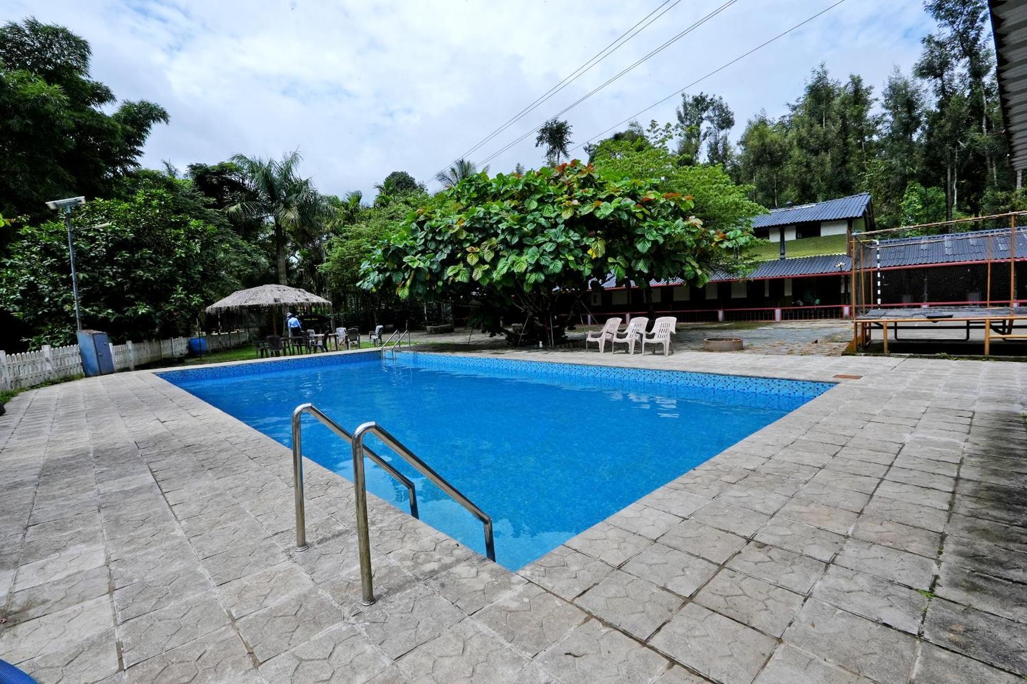 Leisure Homestay - Pool, Boating, Zipline, Home Food, Estate Chikmagalūr Esterno foto