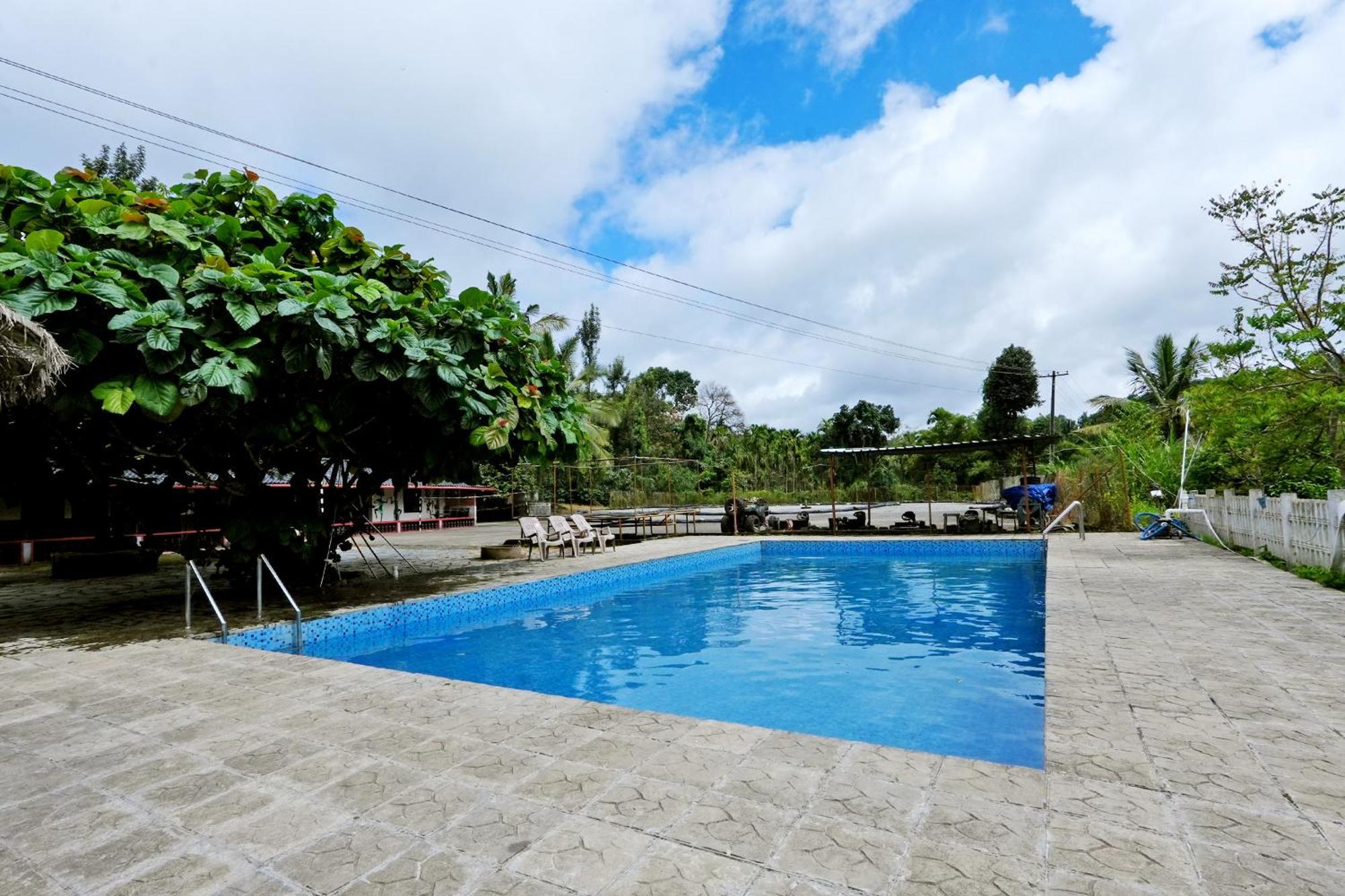 Leisure Homestay - Pool, Boating, Zipline, Home Food, Estate Chikmagalūr Esterno foto